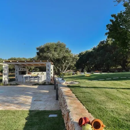Tenuta Trullo Pietra Bianca Willa *
