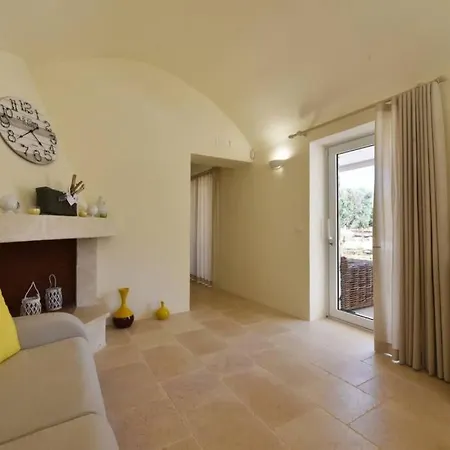 Tenuta Trullo Pietra Bianca Willa