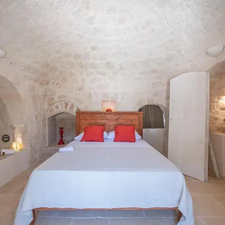 Tenuta Trullo Pietra Bianca Willa *